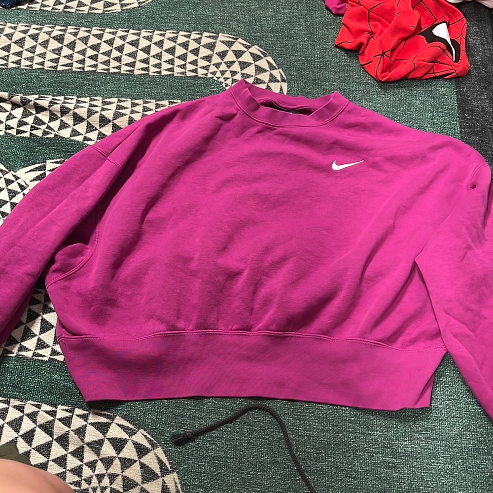 NIKE pink logo crewneck